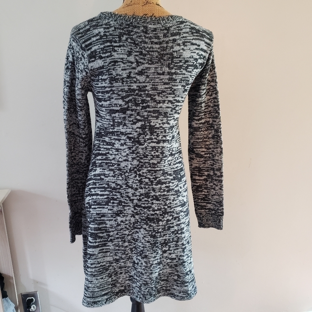 No Comment Tunic - Picture 3 of 6